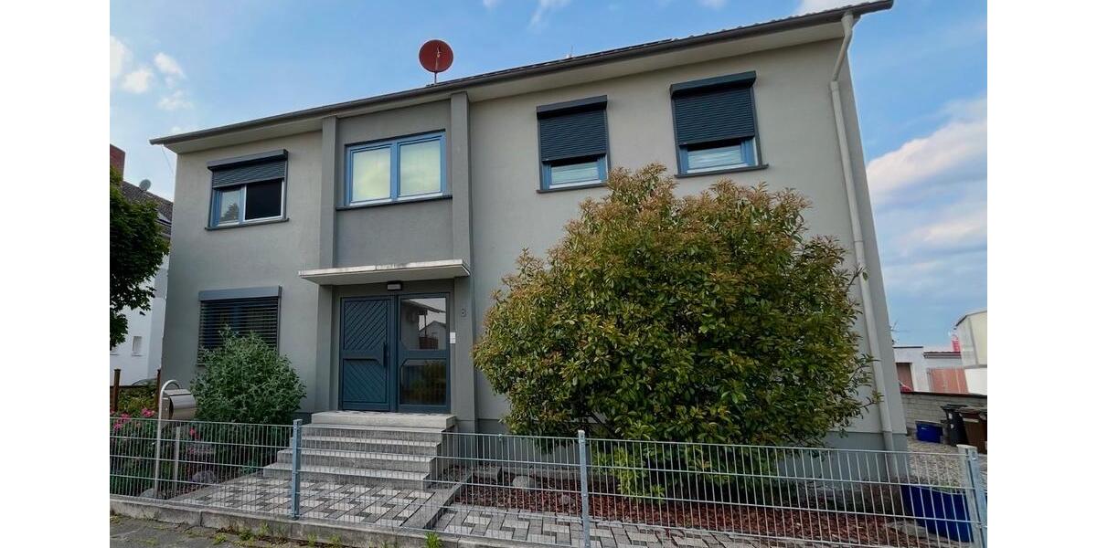 Frisch renovierte 4 Zimmer Wohnung 115m2 in Bürstadt 4 zimmer
