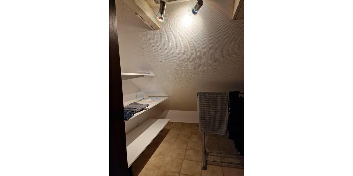 Wohnen auf Zeit Frechen - 1 Zimmer, 24 m&sup2;, 650&euro; | Angebot:25996493