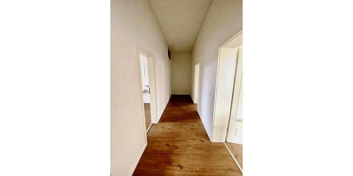 Etagenwohnung Döbeln - 3 Zimmer, 73 m&sup2;, 475&euro; | Angebot:26600442