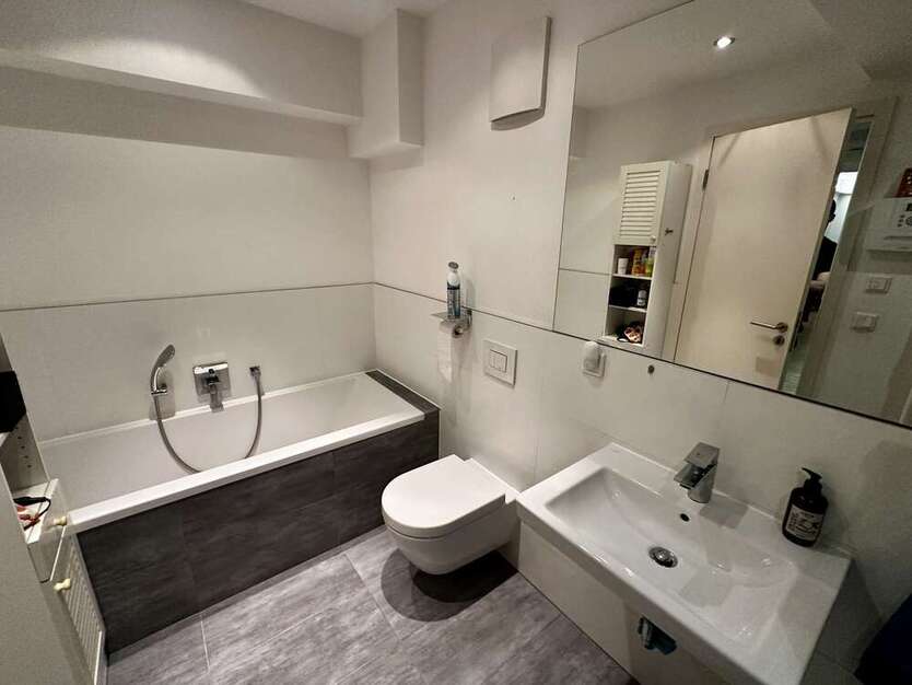 Traumwohnung mit Sauna, Terrasse, 2 Bäder in der Südvorstadt 5 zimmer