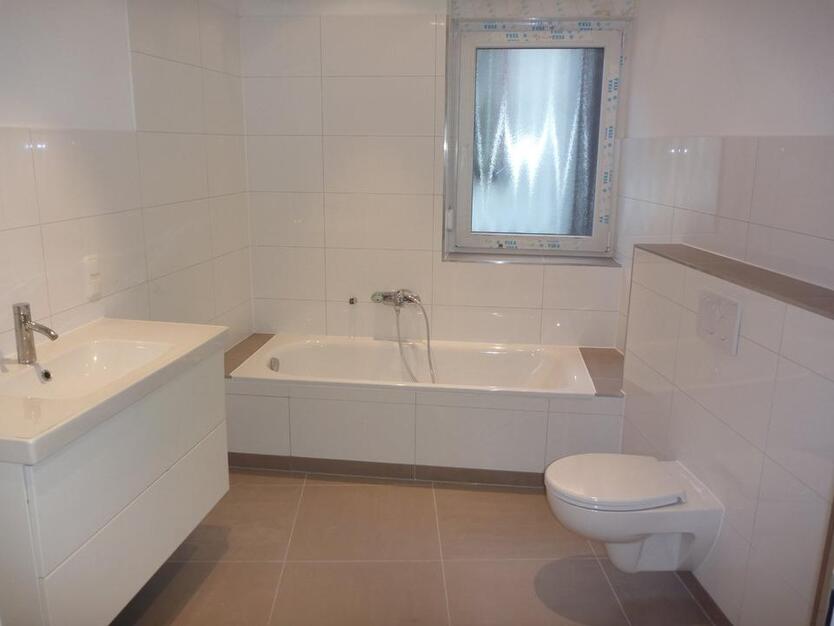 Wohnung 2 Zimmer, Tageslichtbad