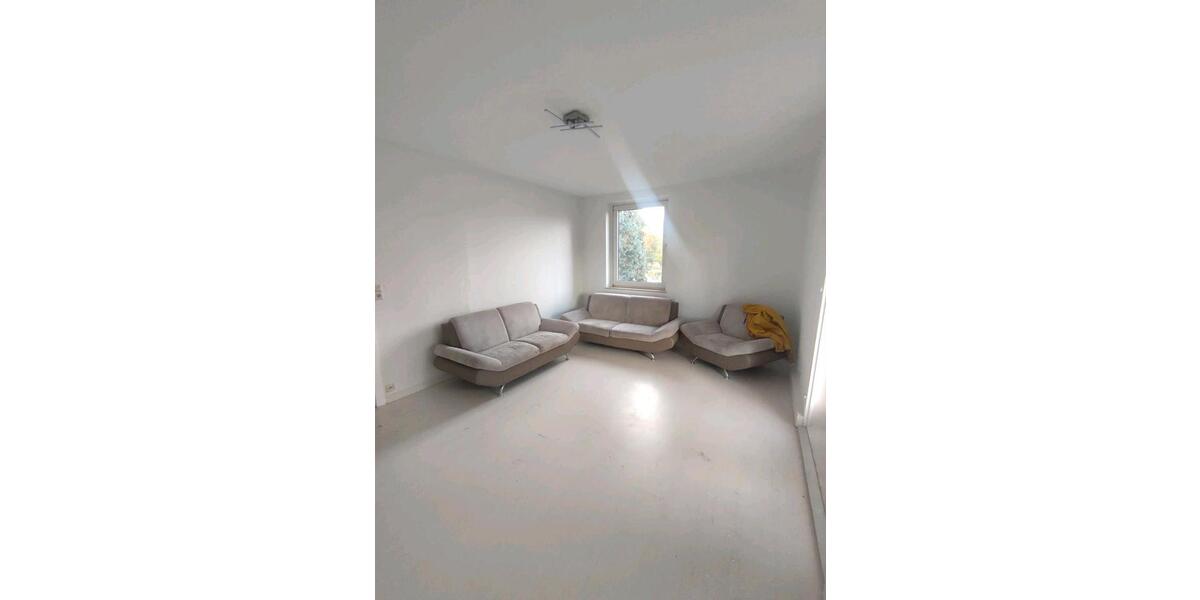 Etagenwohnung Hemmingen - 3 Zimmer, 90 m&sup2;, 1.150&euro; | Angebot:26660627