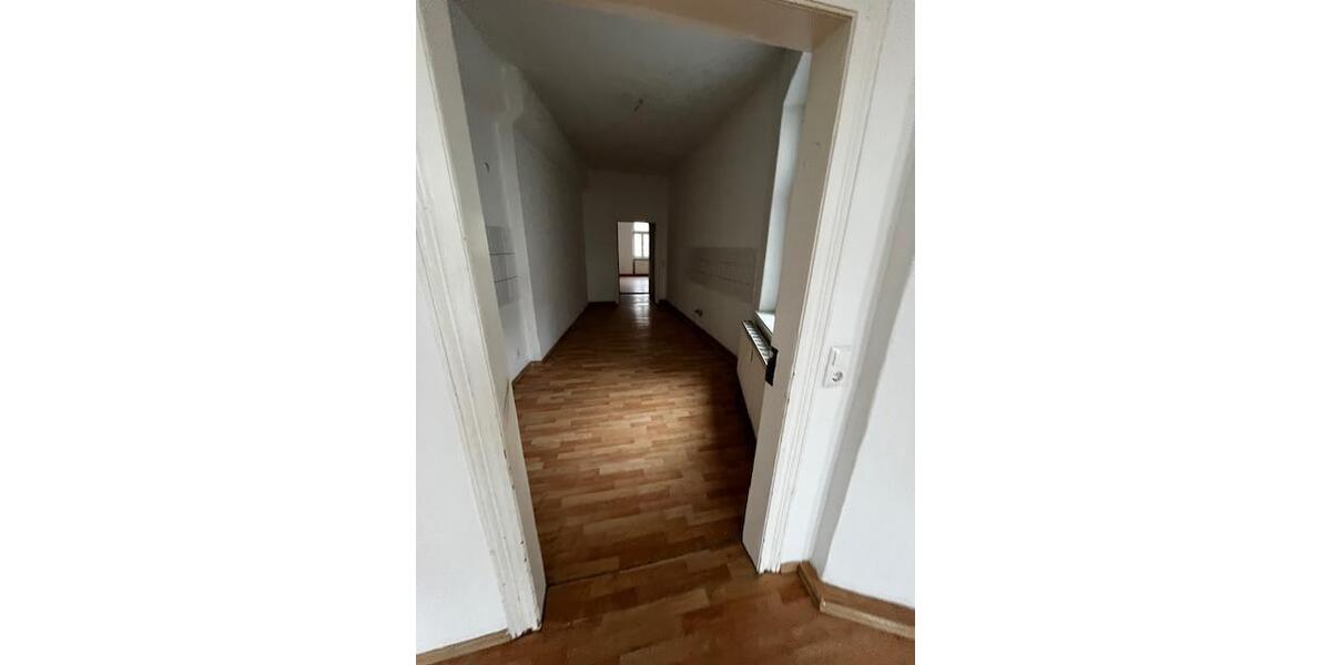 Etagenwohnung Weißenfels - 3 Zimmer, 81 m&sup2;, 486&euro; | Angebot:26051008