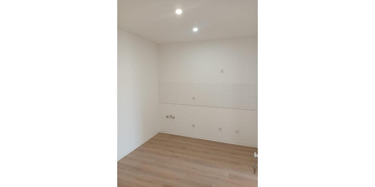 Etagenwohnung Schiffweiler - 1 Zimmer, 40 m&sup2;, 475&euro; | Angebot:26408569