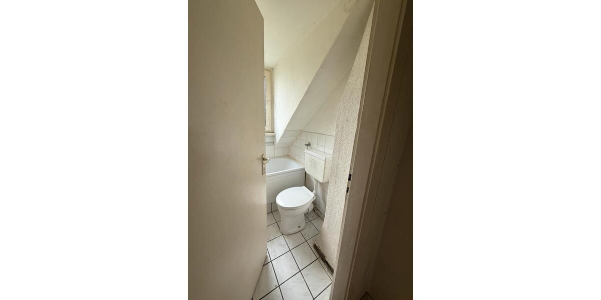 Dachgeschoßwohnung Duisburg Beeck - 2 Zimmer, 39 m&sup2;, 580&euro; | Angebot:26538295