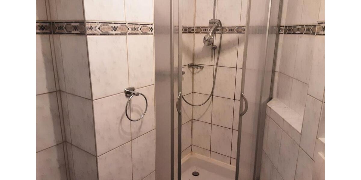 Etagenwohnung Schwarzenbek - 5.5 Zimmer, 160 m&sup2;, 1.400&euro; | Angebot:26237319