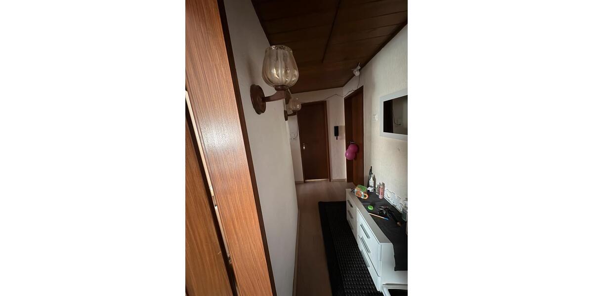 Dachgeschoßwohnung Adelsheim - 5 Zimmer, 100 m&sup2;, 1.150&euro; | Angebot:25052558