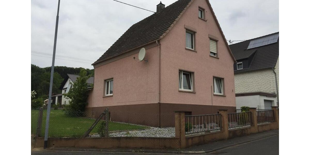 Einfamilienhaus Nentershausen - 5 Zimmer, 130 m&sup2;, 1.250&euro; | Angebot:25106946