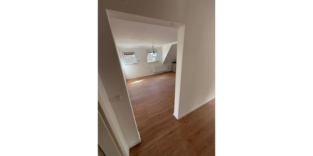 Maisonettenwohnung Neckarsulm - 4 Zimmer, 105 m&sup2;, 1.300&euro; | Angebot:26503217