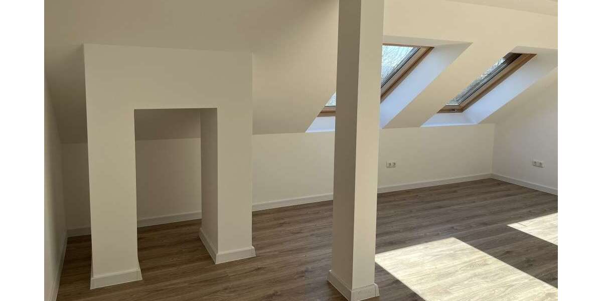 Etagenwohnung Dresden Cotta - 5 Zimmer, 120 m&sup2;, 1.500&euro; | Angebot:25430921