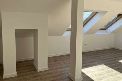 Wohnung Dresden Cotta - 5 Zimmer, 120 m&sup2;, 1.500&euro; | Angebot:25430921