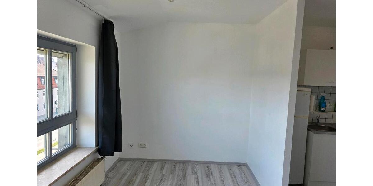 Dachgeschoßwohnung Regensburg Konradsiedlung - 1 Zimmer, 21 m&sup2;, 500&euro; | Angebot:26113341