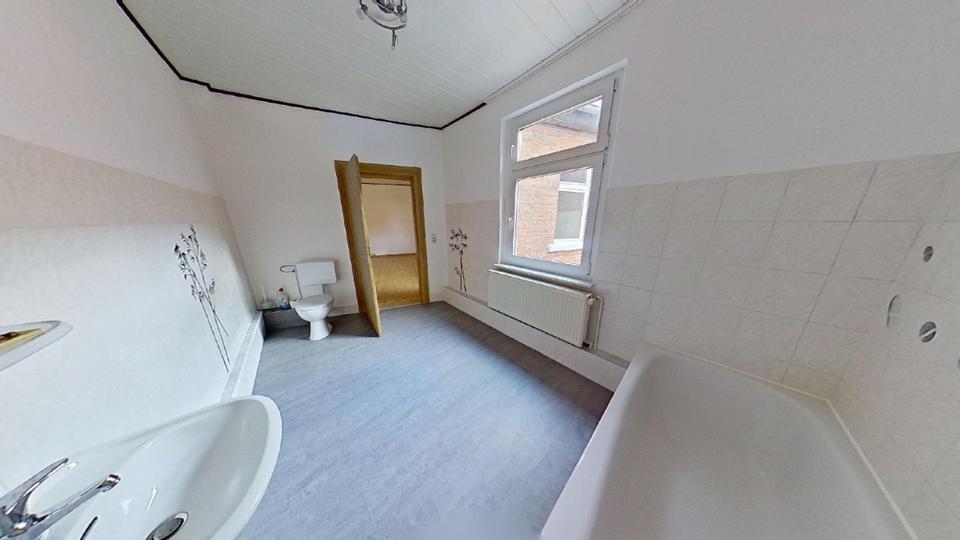 Etagenwohnung Köthen (Anhalt) - 3 Zimmer, 84 m&sup2;, 462&euro; | Angebot:24343855