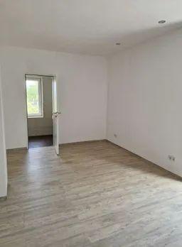 Dachgeschoßwohnung Schönefeld - 4 Zimmer, 135 m&sup2;, 1.486&euro; | Angebot:26060398