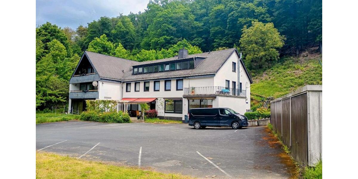 Wohnen auf Zeit Villmar - 7 Zimmer, 200 m&sup2;, 17&euro; | Angebot:26684328