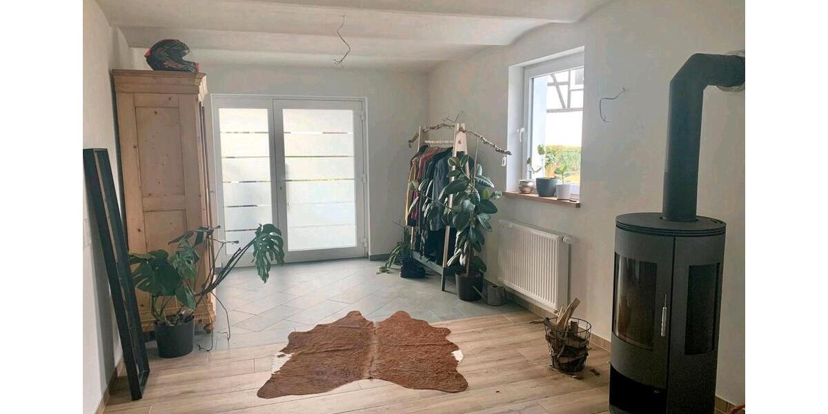 Erdgeschoßwohnung Schmallenberg - 4 Zimmer, 160 m&sup2;, 1.100&euro; | Angebot:26266809