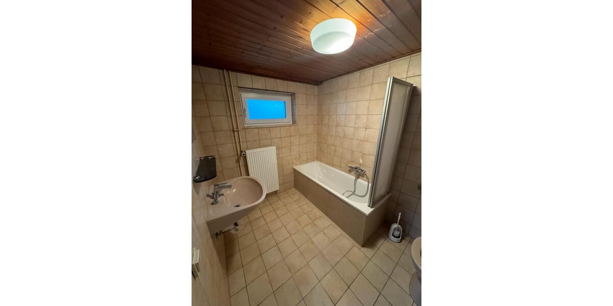 Etagenwohnung Trebur - 2 Zimmer, 32 m&sup2;, 420&euro; | Angebot:25082771