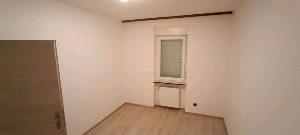 Etagenwohnung Schiffweiler - 2 Zimmer, 52 m&sup2;, 500&euro; | Angebot:25226106