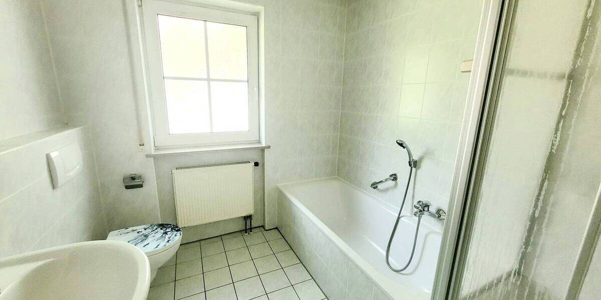 Etagenwohnung Hildburghausen - 2 Zimmer, 66 m&sup2;, 500&euro; | Angebot:22466967