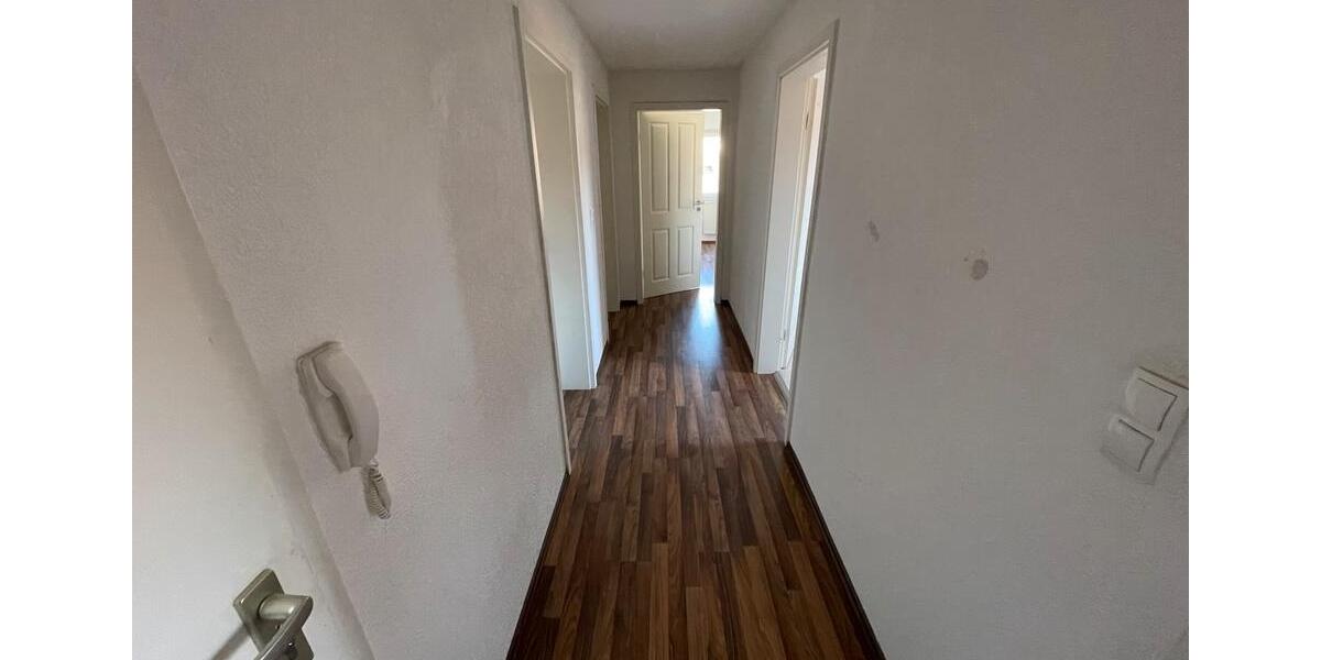 Erdgeschoßwohnung Großheirath - 3 Zimmer, 74 m&sup2;, 750&euro; | Angebot:24444021