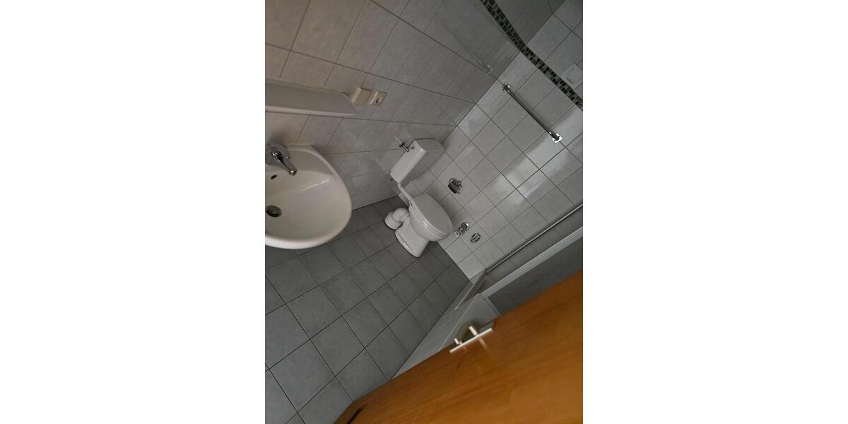 Etagenwohnung Goldbach - 3 Zimmer, 93 m&sup2;, 1.020&euro; | Angebot:26456259
