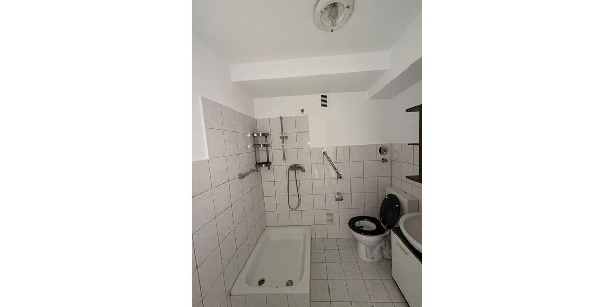Etagenwohnung Elsterwerda - 2 Zimmer, 56 m&sup2;, 350&euro; | Angebot:26677802