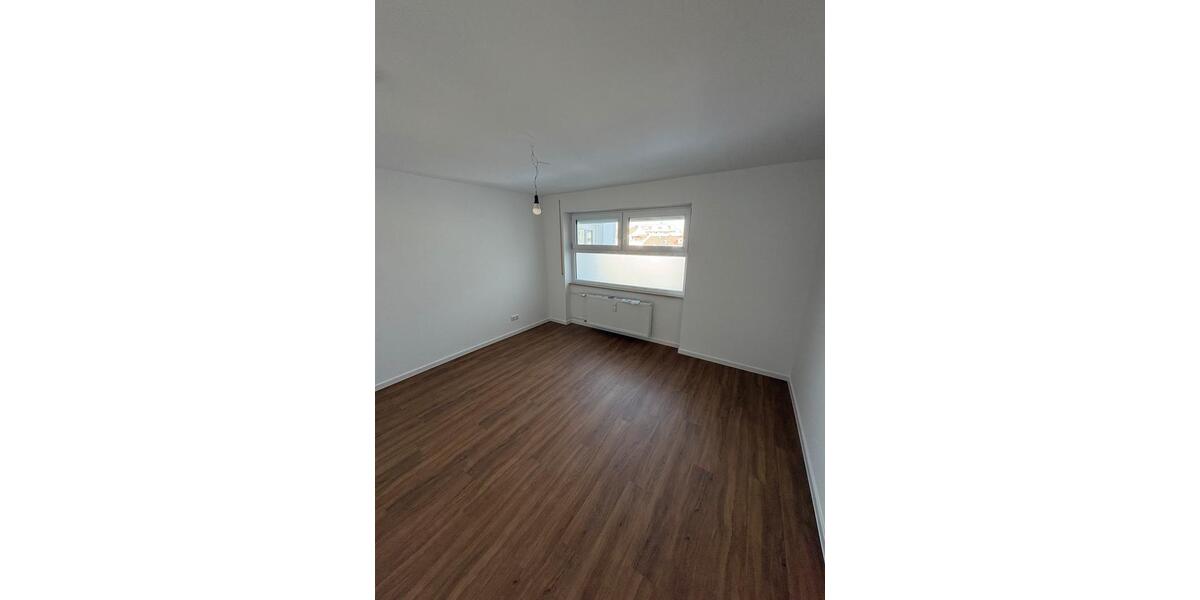 Etagenwohnung Burghausen - 3 Zimmer, 70 m&sup2;, 990&euro; | Angebot:24754012
