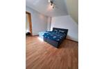 Helle 2-Zimmer-Wohnung mit Einbauküche zimmer