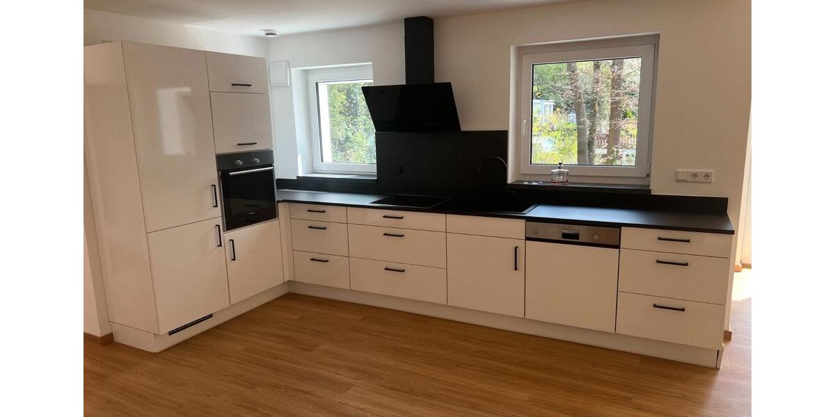 Etagenwohnung Adelsdorf - 5 Zimmer, 123 m&sup2;, 1.600&euro; | Angebot:26464645