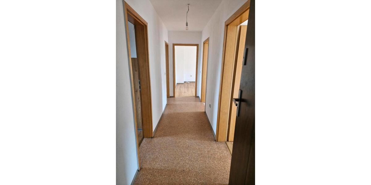 Erdgeschoßwohnung Salzwedel - 4 Zimmer, 76 m&sup2;, 450&euro; | Angebot:25652391