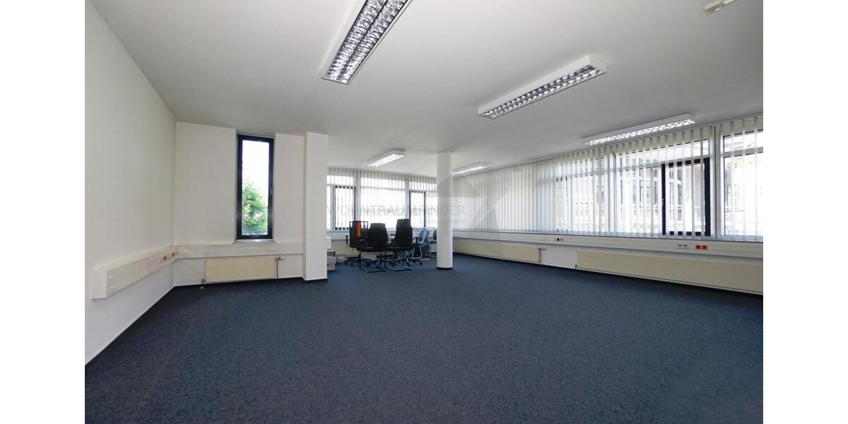 Geräumige, moderne Bürofläche in zentraler Lage zimmer