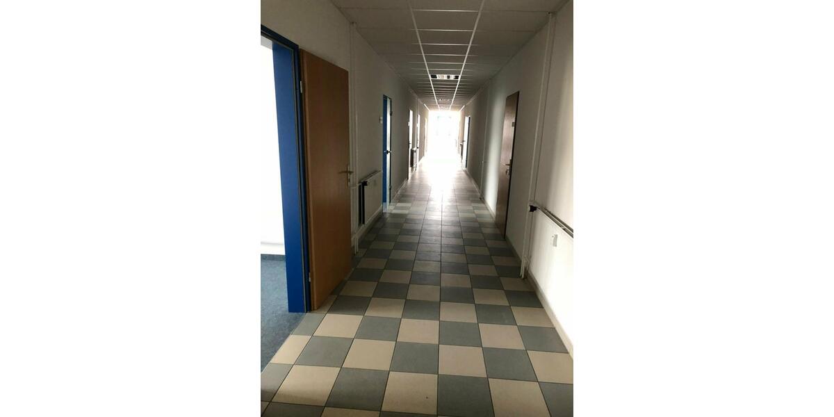 Gewerbeobjekt Niederwiesa - 196&euro; | Angebot:19225807