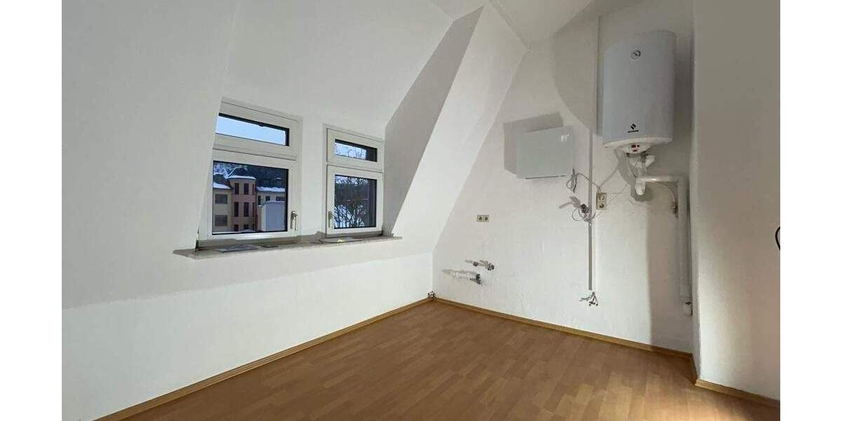 Etagenwohnung Aue - 4 Zimmer, 90 m&sup2;, 480&euro; | Angebot:25681324