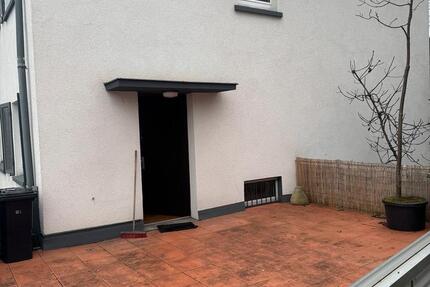 Einfamilienhaus mit privater Tiefgarage 5 zimmer