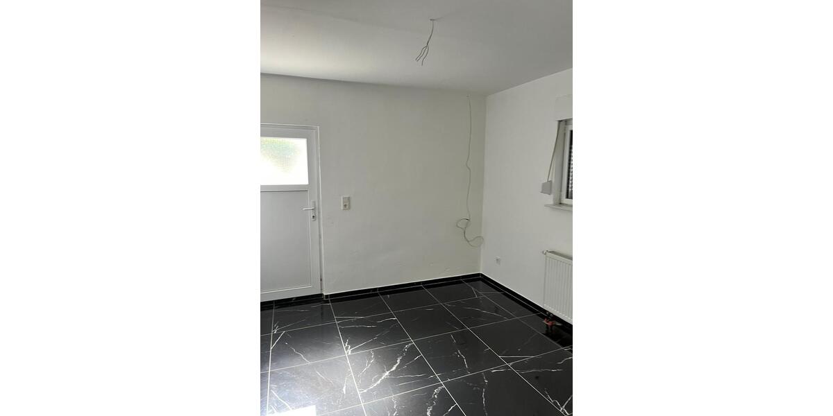 Erdgeschoßwohnung Neunkirchen Heinitz - 3 Zimmer, 65 m&sup2;, 620&euro; | Angebot:26503168