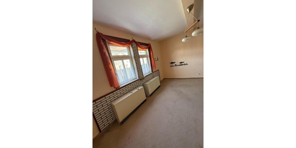 Mehrfamilienhaus, Wohnhaus Roßleben-Wiehe Wiehe - 22 Zimmer, 600 m&sup2;, 850&euro; | Angebot:24565511