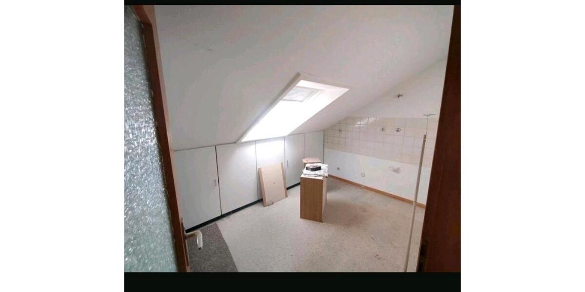 Dachgeschoßwohnung Künzell - 3 Zimmer, 60 m&sup2;, 620&euro; | Angebot:26459843