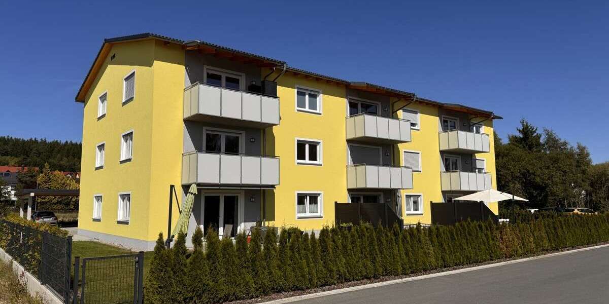 Etagenwohnung Neusorg - 3 Zimmer, 114 m&sup2;, 1.085&euro; | Angebot:21207198