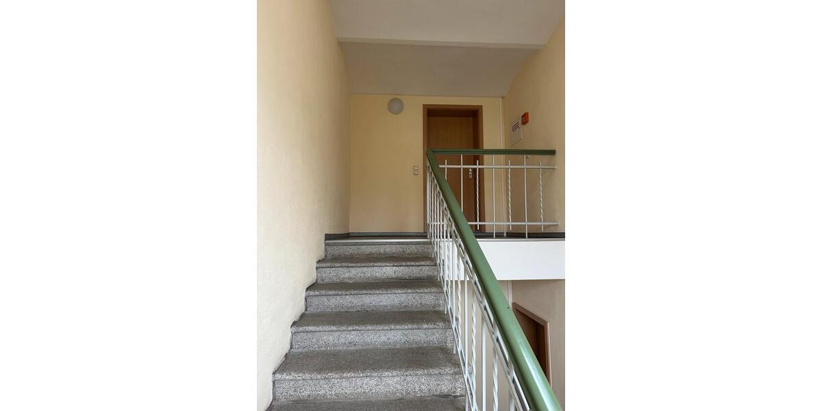 Dachgeschoßwohnung Hoyerswerda - 3 Zimmer, 86 m&sup2;, 565&euro; | Angebot:24247752