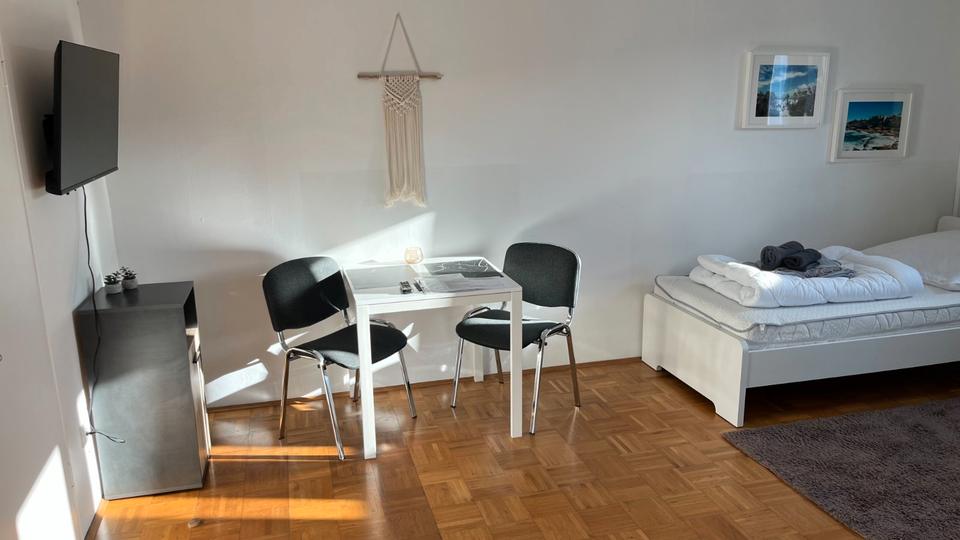 Wohnen auf Zeit Selbitz - 4 Zimmer, 130 m&sup2;, 24&euro; | Angebot:22032018