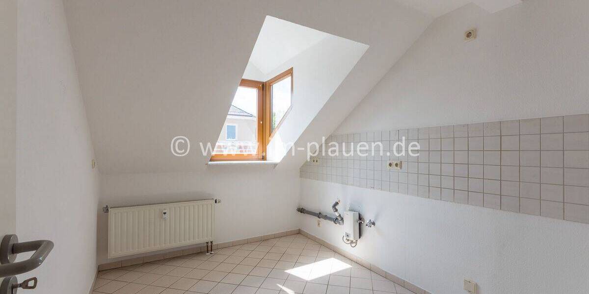 Etagenwohnung Plauen Ostvorstadt - 3 Zimmer, 77 m&sup2;, 440&euro; | Angebot:26704082