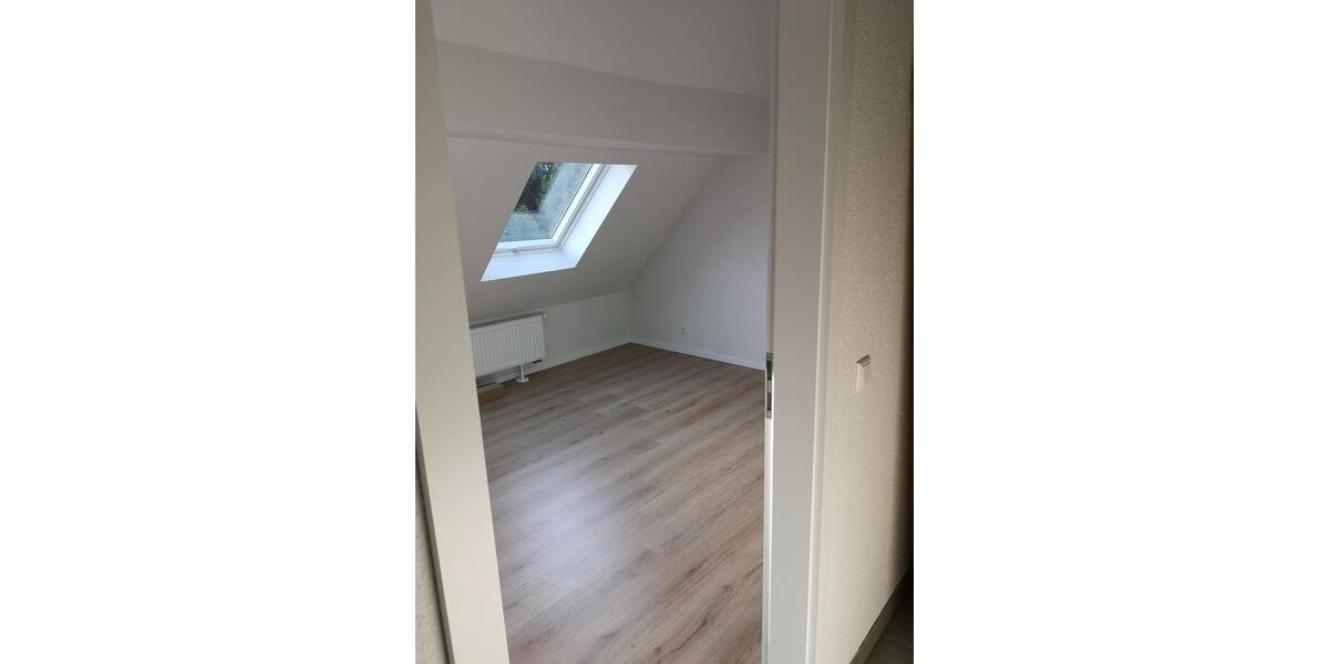 Dachgeschoßwohnung Waiblingen Beinstein - 2 Zimmer, 41 m&sup2;, 815&euro; | Angebot:26204034