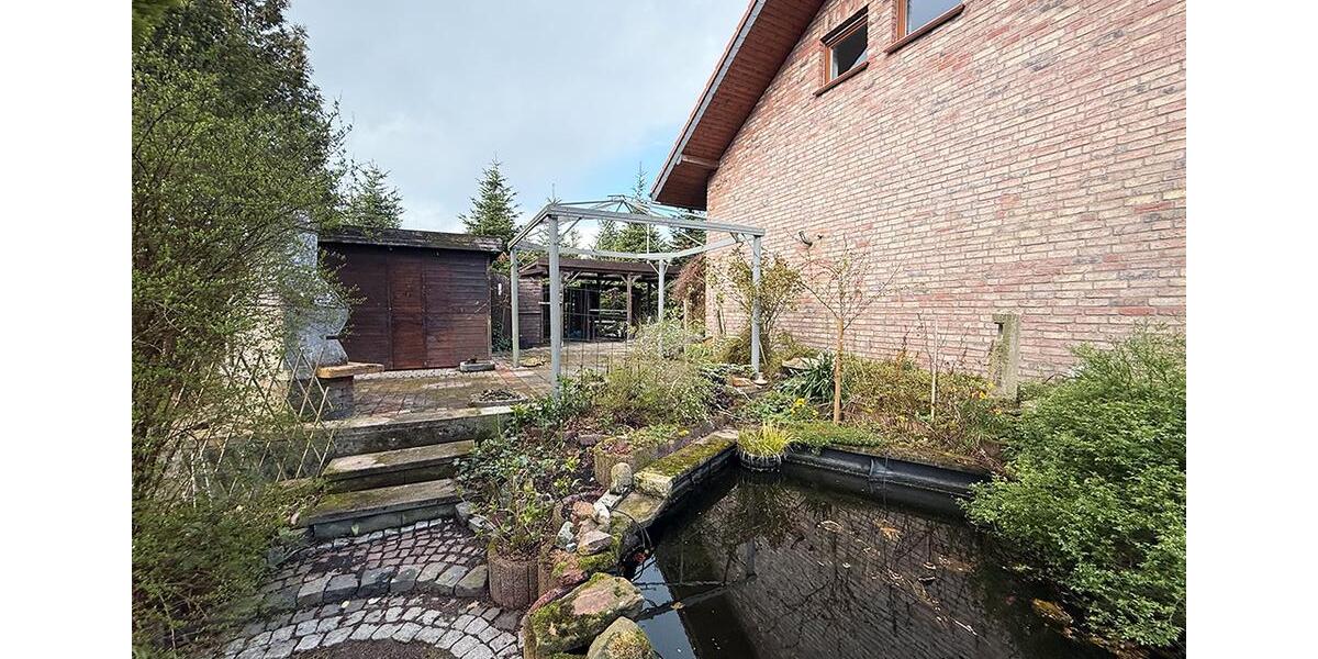 Dachgeschoßwohnung Issum - 5 Zimmer, 140 m&sup2;, 1.150&euro; | Angebot:26249906
