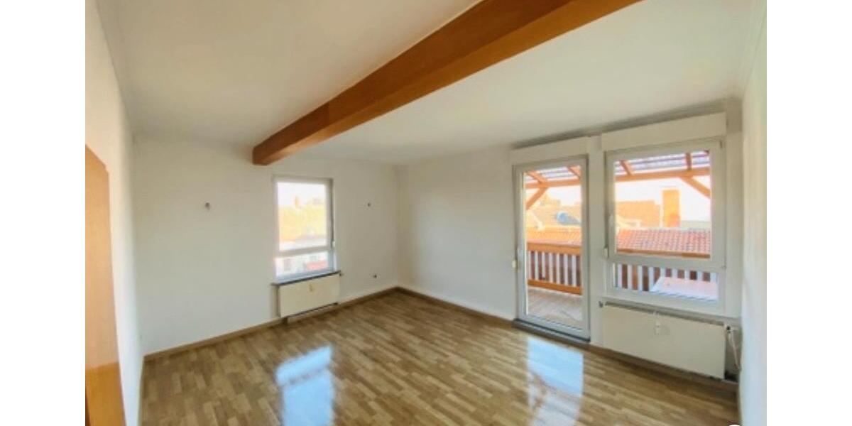 Etagenwohnung Detmold - 4 Zimmer, 83 m&sup2;, 750&euro; | Angebot:25904646