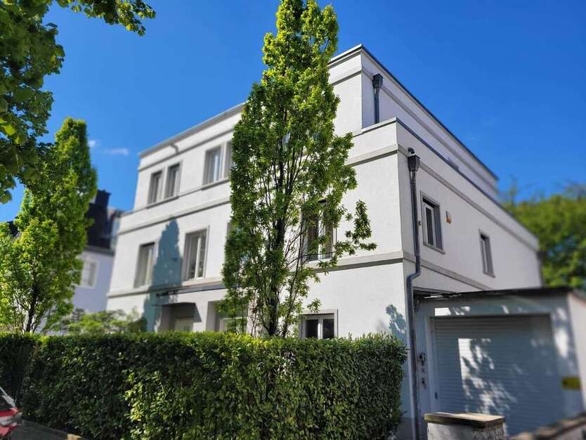 Wohnung zum Mieten in Frankfurt am Main 2.844 € 121.03 m²