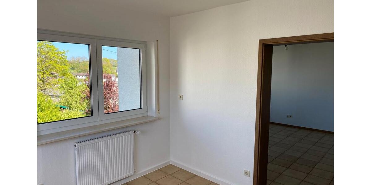 Dachgeschoßwohnung Nauort - 3.5 Zimmer, 70 m&sup2;, 595&euro; | Angebot:26627079