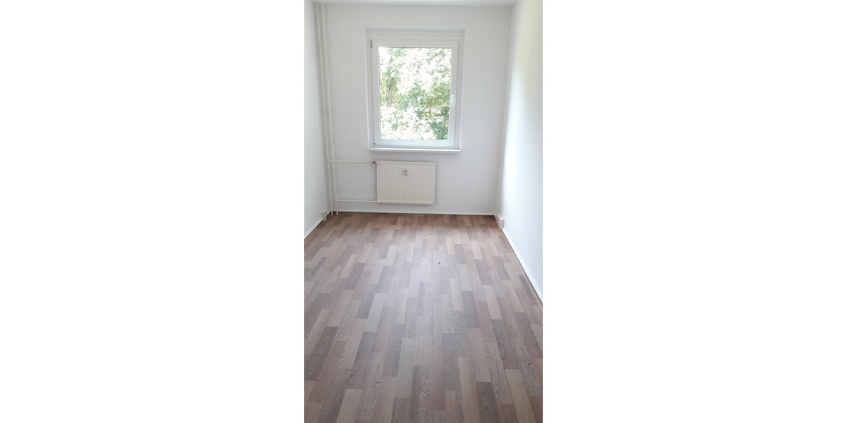 Etagenwohnung Neustrelitz - 3 Zimmer, 59 m&sup2;, 327&euro; | Angebot:25431918