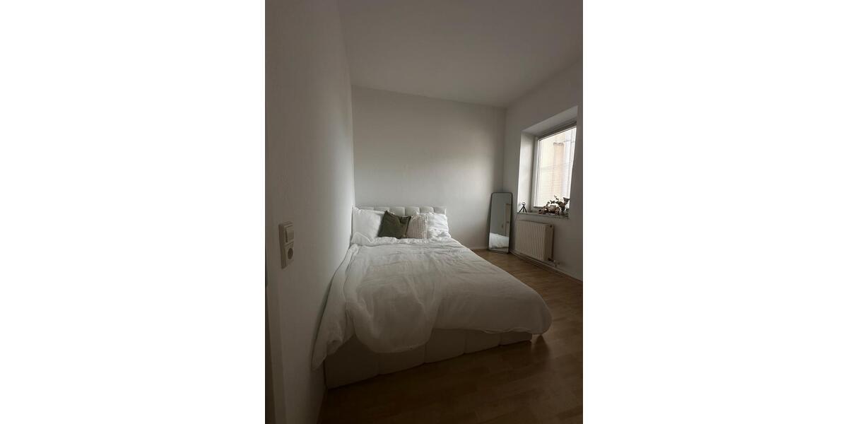 Etagenwohnung Karlsruhe Südstadt - 3 Zimmer, 80 m&sup2;, 1.210&euro; | Angebot:26634930