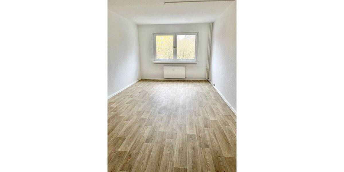 Etagenwohnung Schwerin Mueßer Holz - 4 Zimmer, 83 m&sup2;, 530&euro; | Angebot:26841861