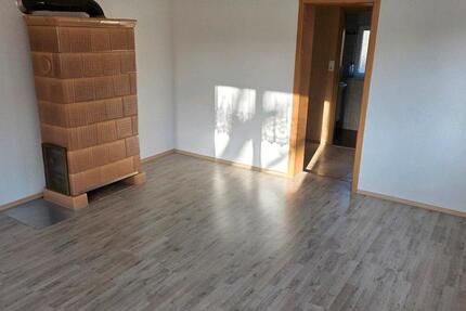 Haus Pößneck - 6 Zimmer, 120 m&sup2;, 900&euro; | Angebot:26286254